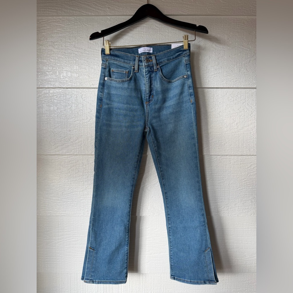 LOFT Kick Crop High Rise Jeans Size 25/0 NWT Medium Wash 27” Inseam